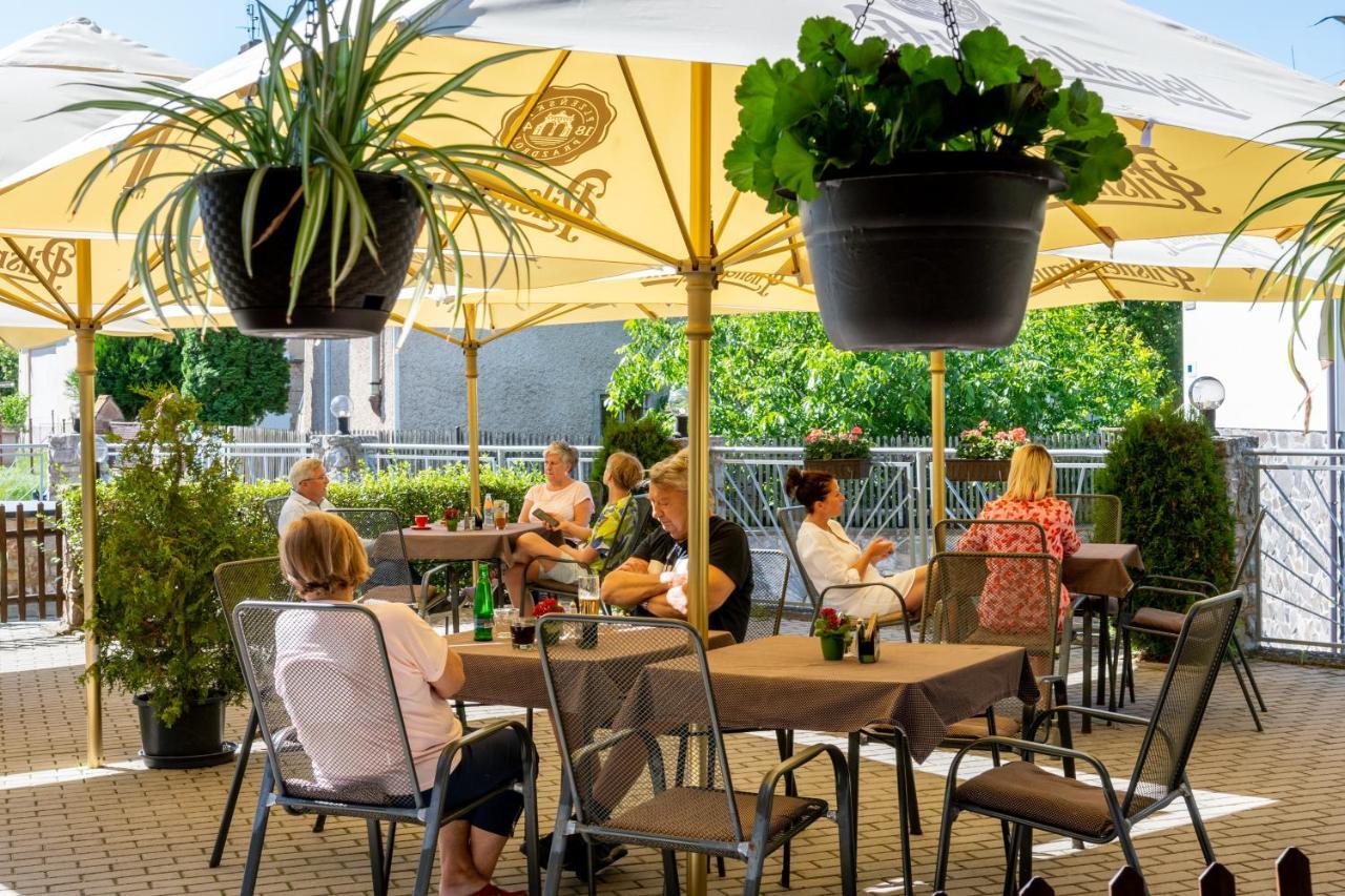 Hotel U Berounky Srbsko Kültér fotó