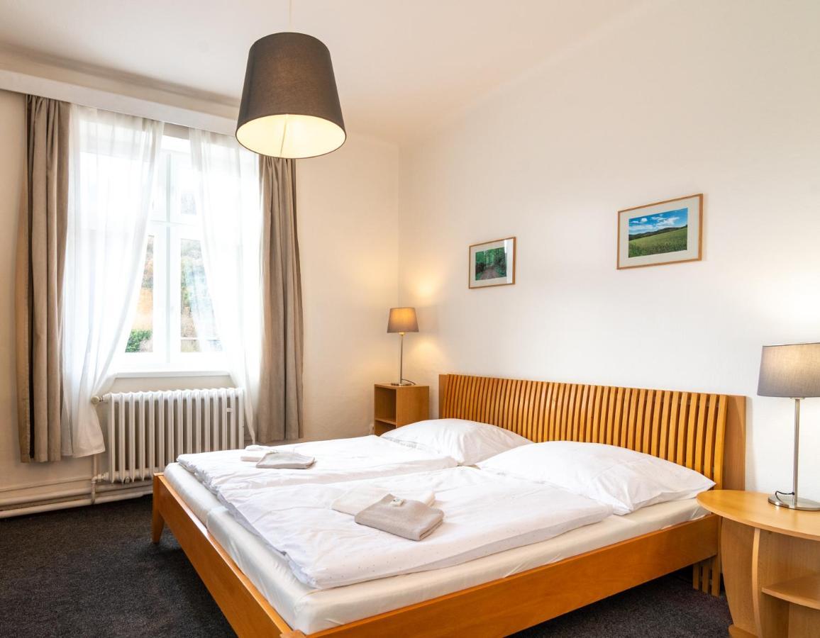 Hotel U Berounky Srbsko Kültér fotó
