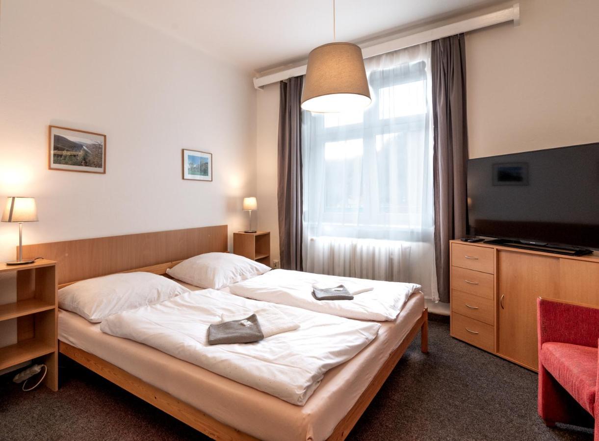 Hotel U Berounky Srbsko Kültér fotó