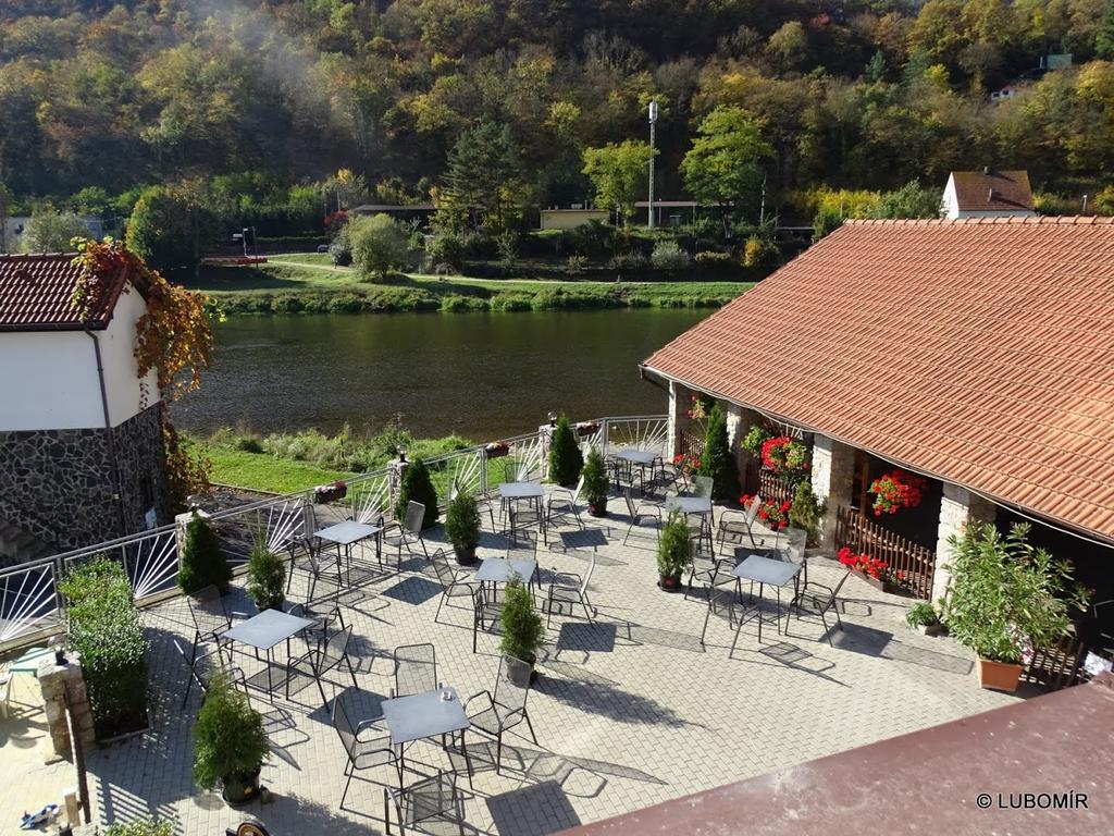 Hotel U Berounky Srbsko Kültér fotó